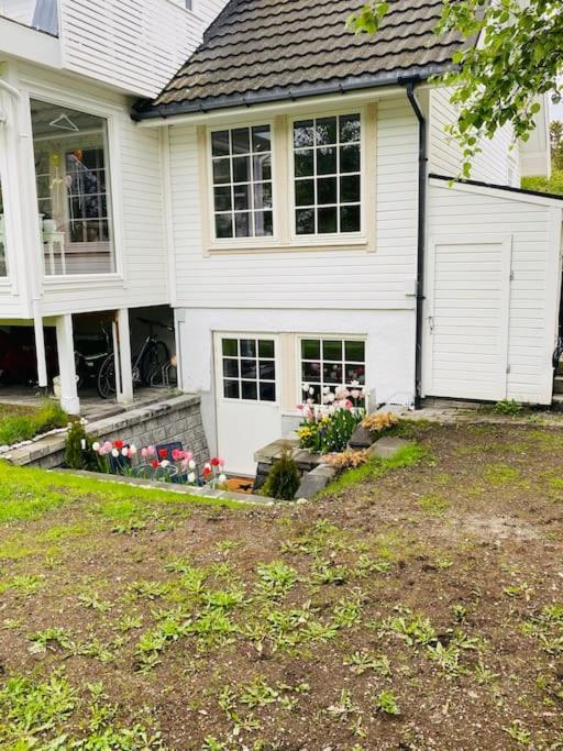 Praktisk Med Gratis Parkering Sentralt Apartment *