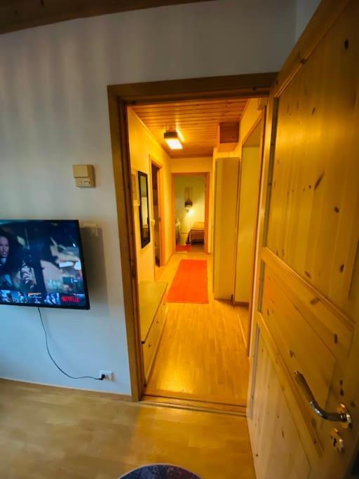 Apartment Praktisk Med Gratis Parkering Sentralt *