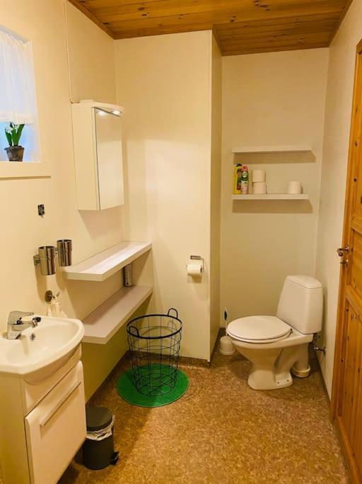 Apartment Praktisk Med Gratis Parkering Sentralt Tromso