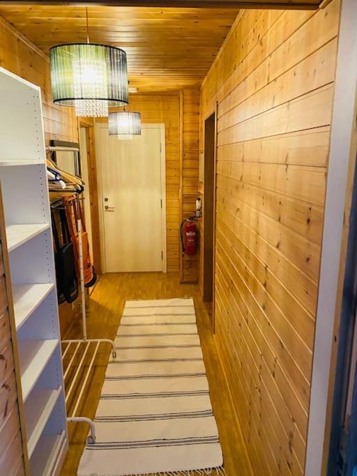 Praktisk Med Gratis Parkering Sentralt